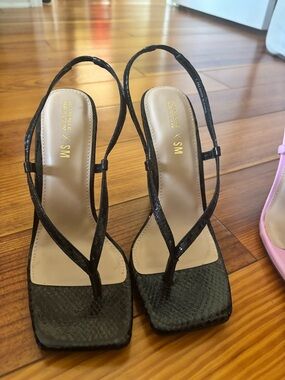 Steve Madden x Winnie Harlow Black Strappy Square-Toe Slingback Heels